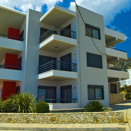 Caravella Luxury Apartments Palaiochora Exterior photo