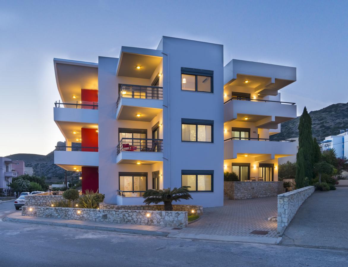 Caravella Luxury Apartments Palaiochora Exterior photo